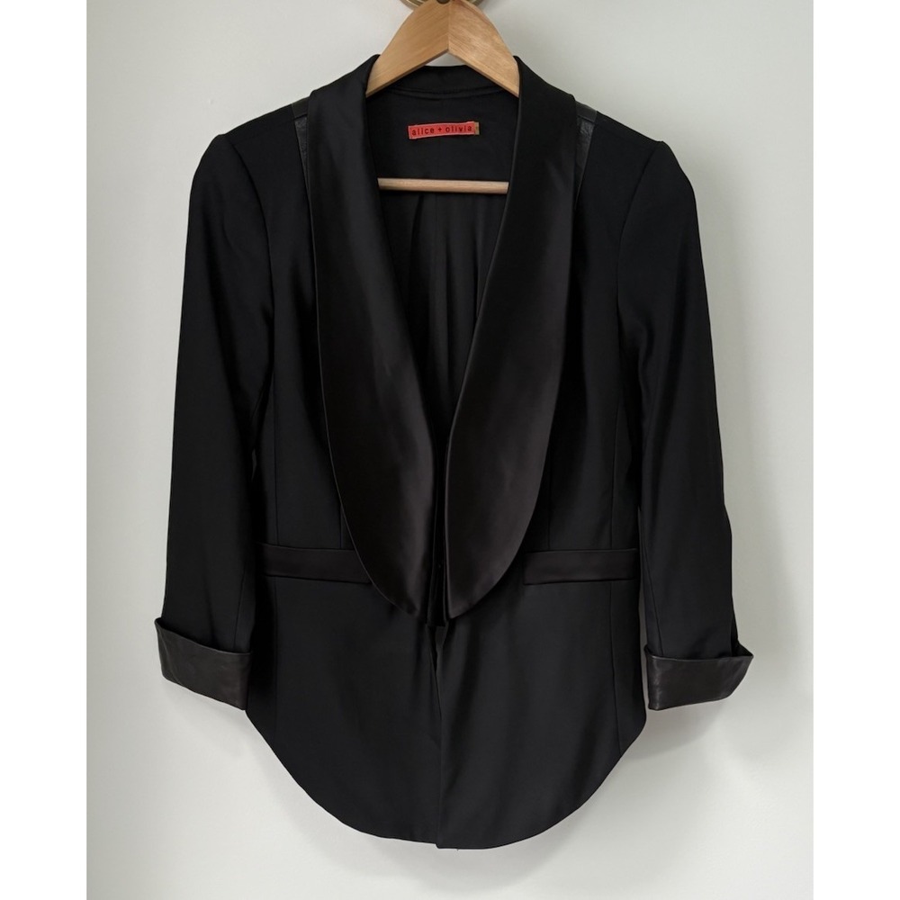 ALICE + OLIVIA Black Cropped Blazer Tuxedo Faux Leather Trim Satin Lapel Size XS